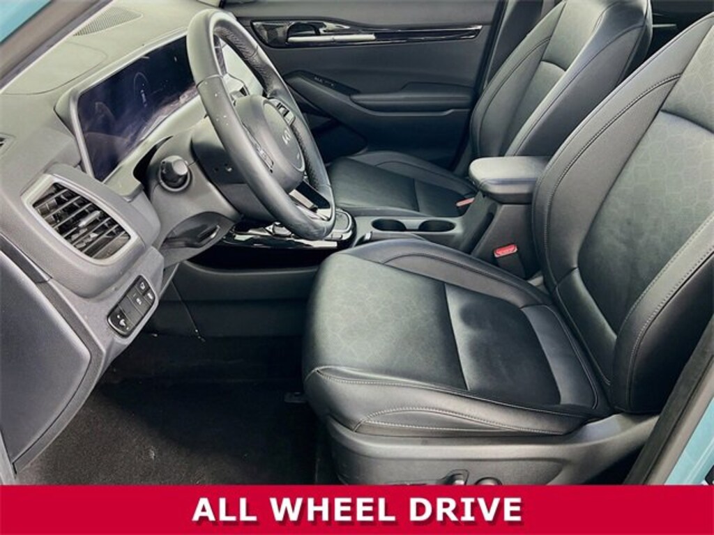 Used 2025 Kia Seltos