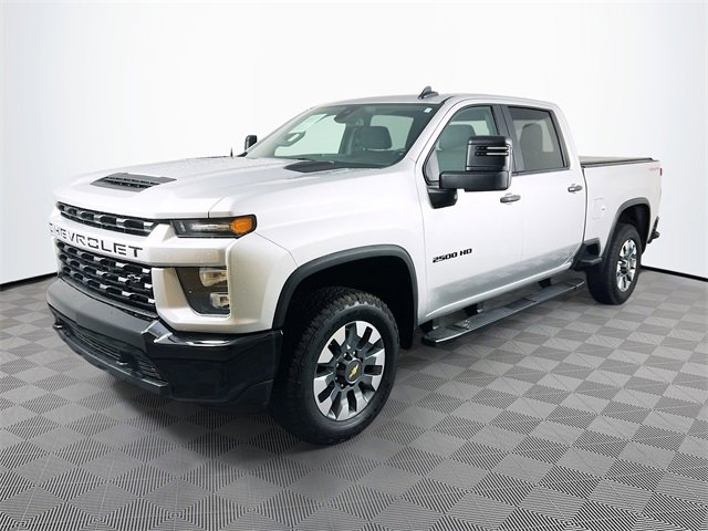2023 Chevrolet Silverado 2500HD Custom photo 2