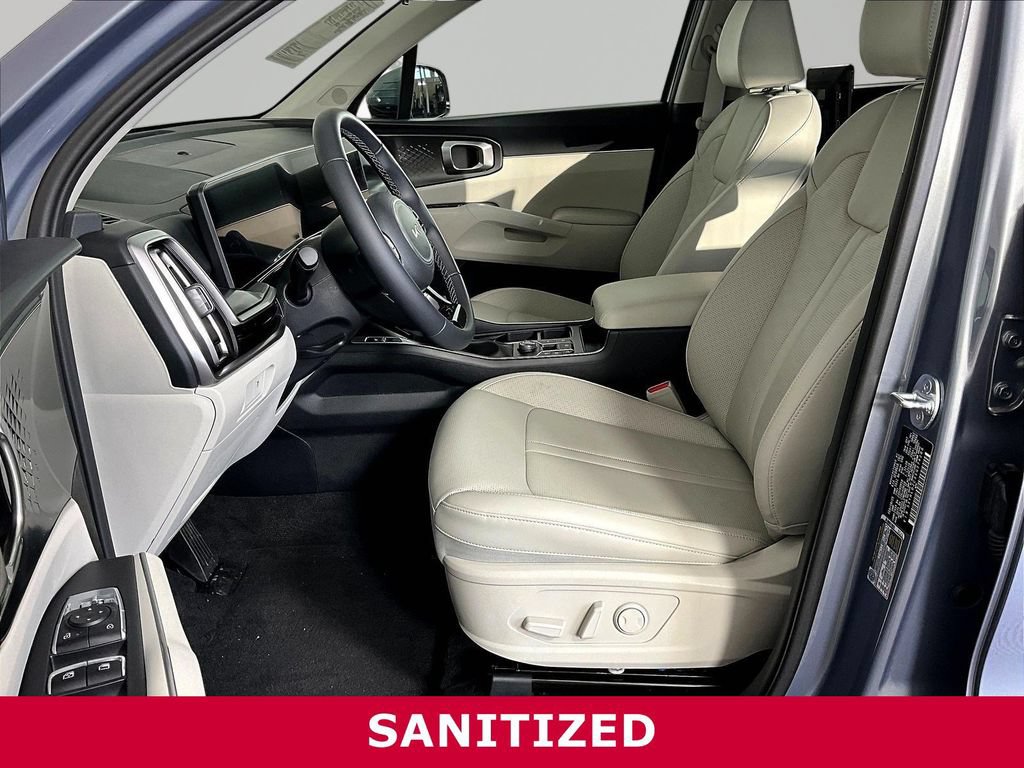2025 Kia Sorento S - Photo 19