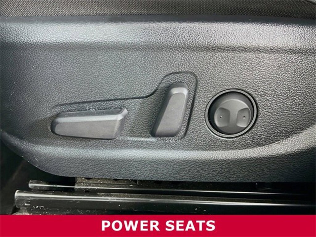 Used 2025 Kia Seltos