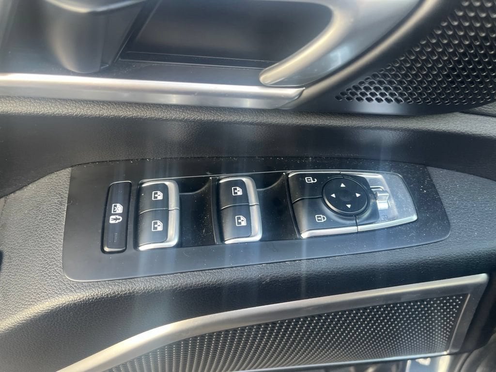 2024 Kia Telluride S - Photo 11