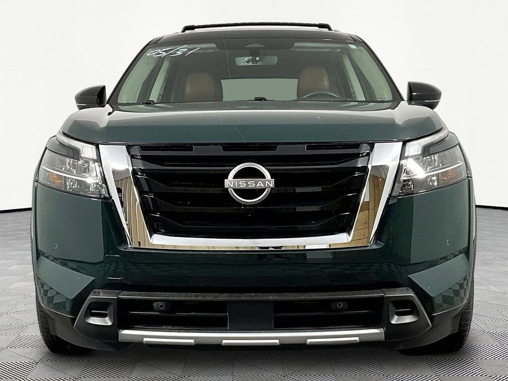 Used 2024 Nissan Pathfinder