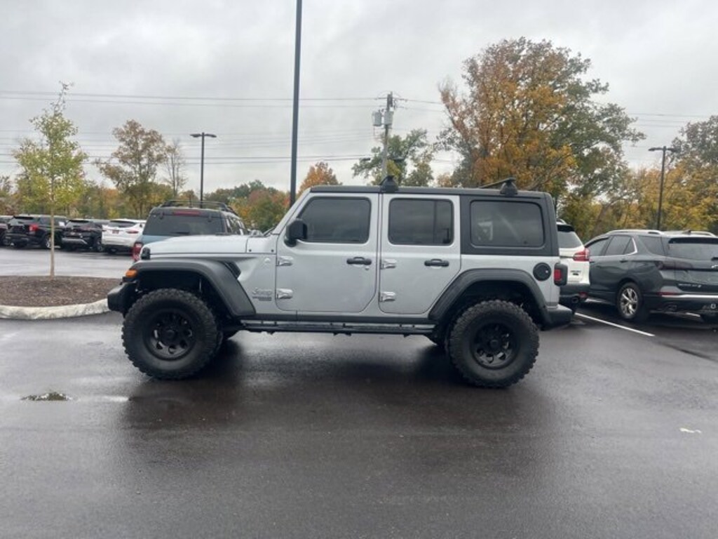 Used 2021 Jeep Wrangler
