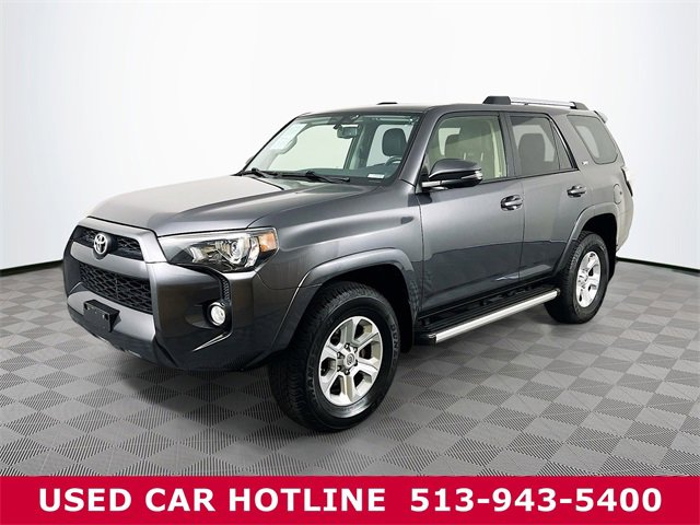 2019 Toyota 4Runner SR5 photo 2