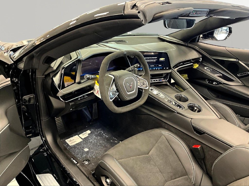 2027 Chevrolet Corvette 2LT - Photo 15