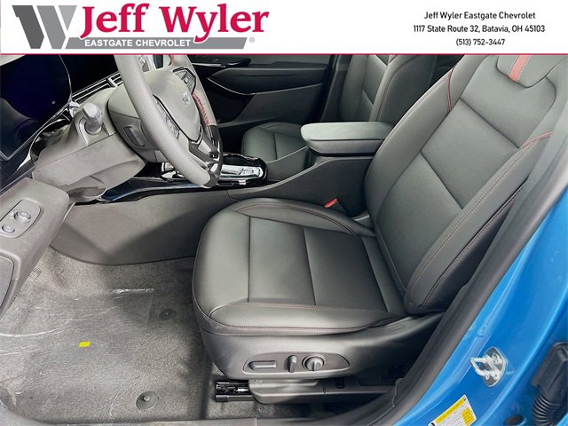 2025 Chevrolet Trax photo 3