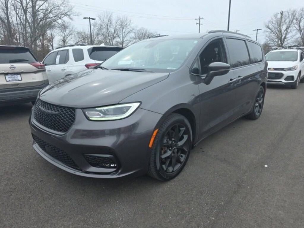 Used 2021 Chrysler Pacifica