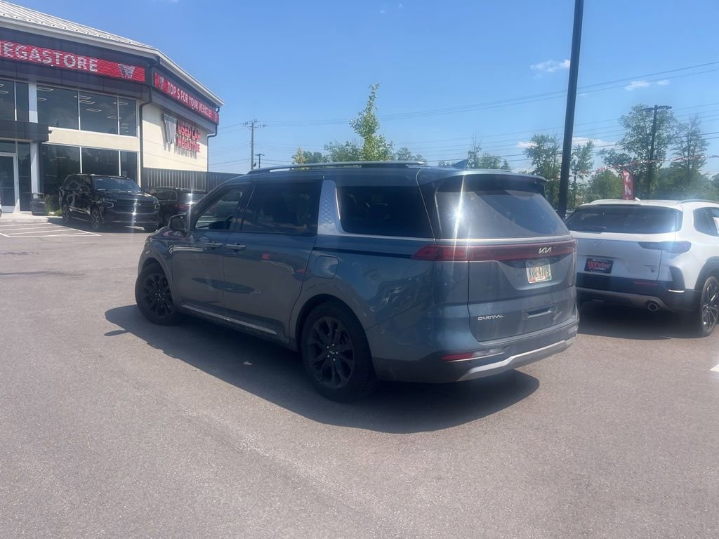 Used 2024 Kia Carnival