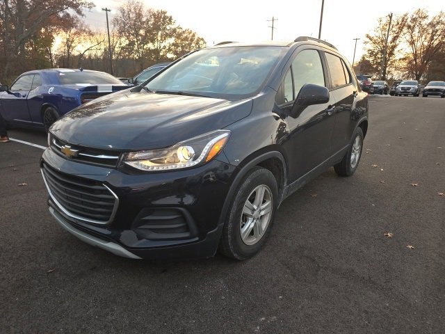 2021 Chevrolet Trax LT photo 3