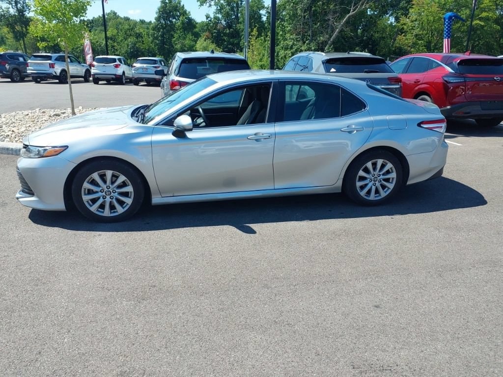 Used 2018 Toyota Camry LE with VIN 4T1B11HKXJU093424 for sale in Batavia, OH