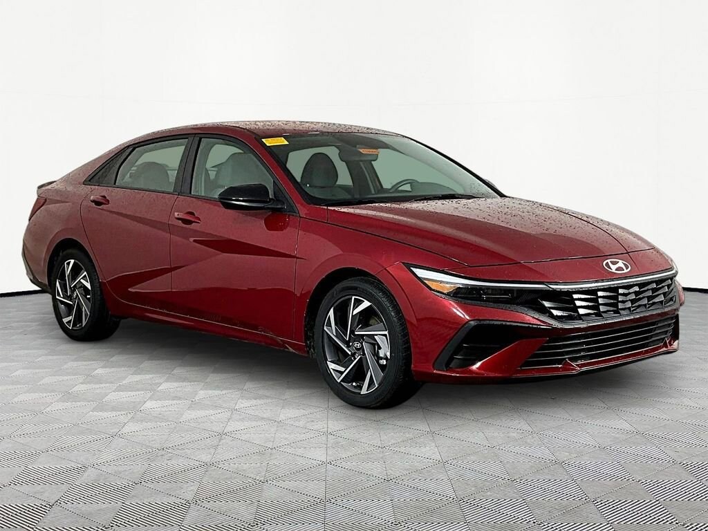 Used 2025 Hyundai Elantra