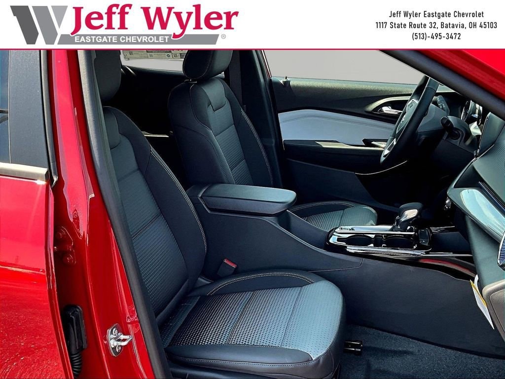 2026 Chevrolet Trax LT - Photo 17