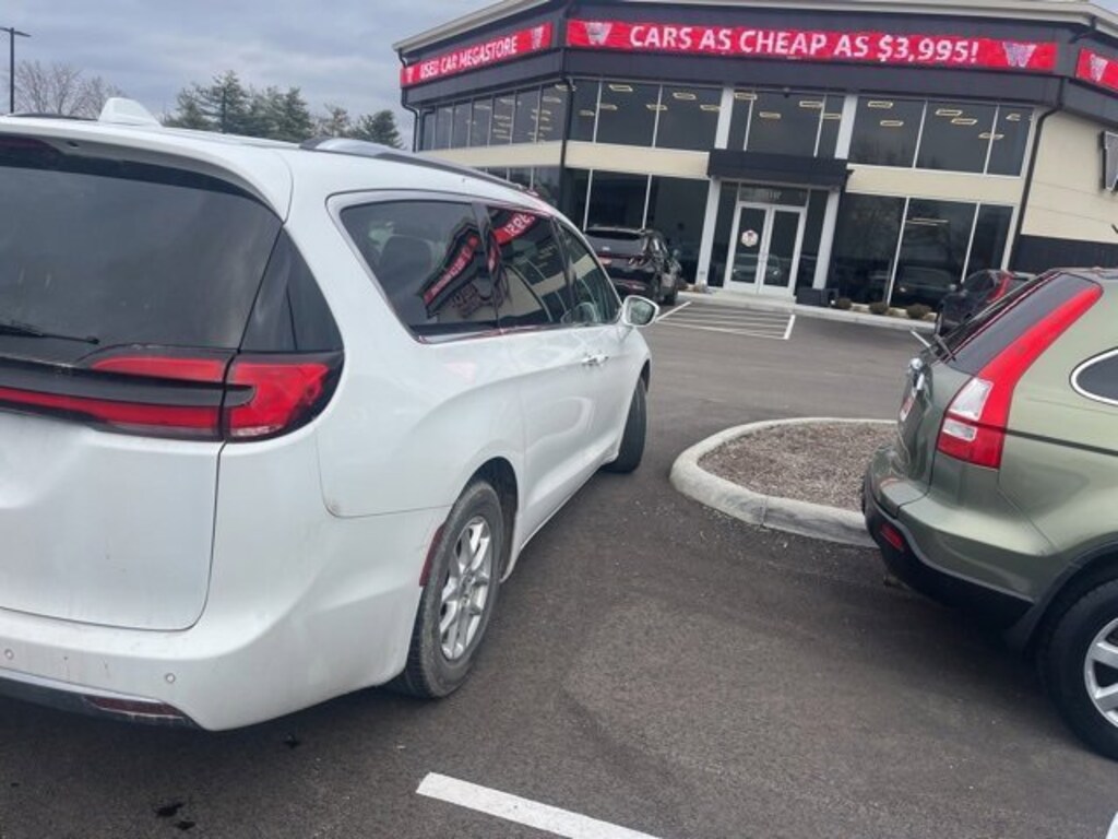 Used 2021 Chrysler Pacifica
