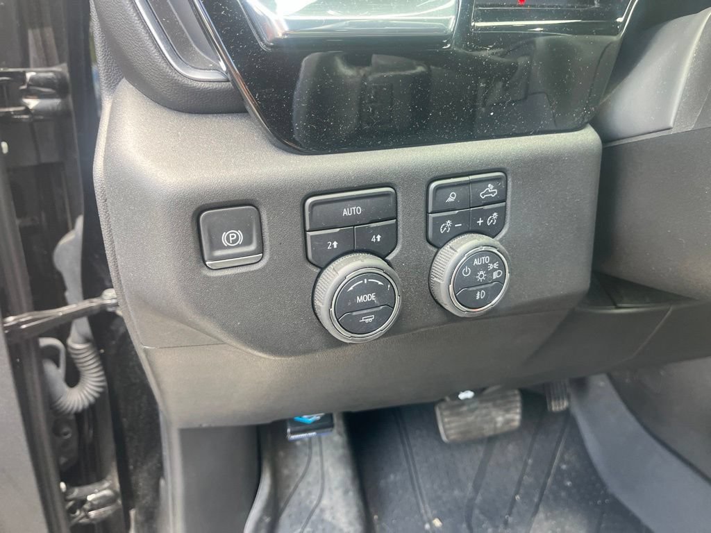 2025 Chevrolet Silverado 1500 LTZ - Photo 15