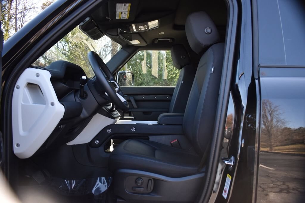 Used 2025 Land Rover Defender