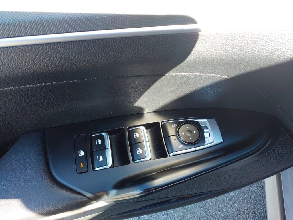 2022 Kia K5 GT-Line - Photo 13