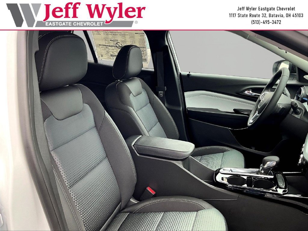 2026 Chevrolet Trax LT - Photo 18