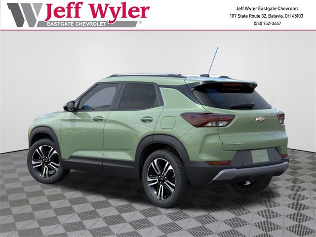 2026 Chevrolet Trailblazer LT photo 2