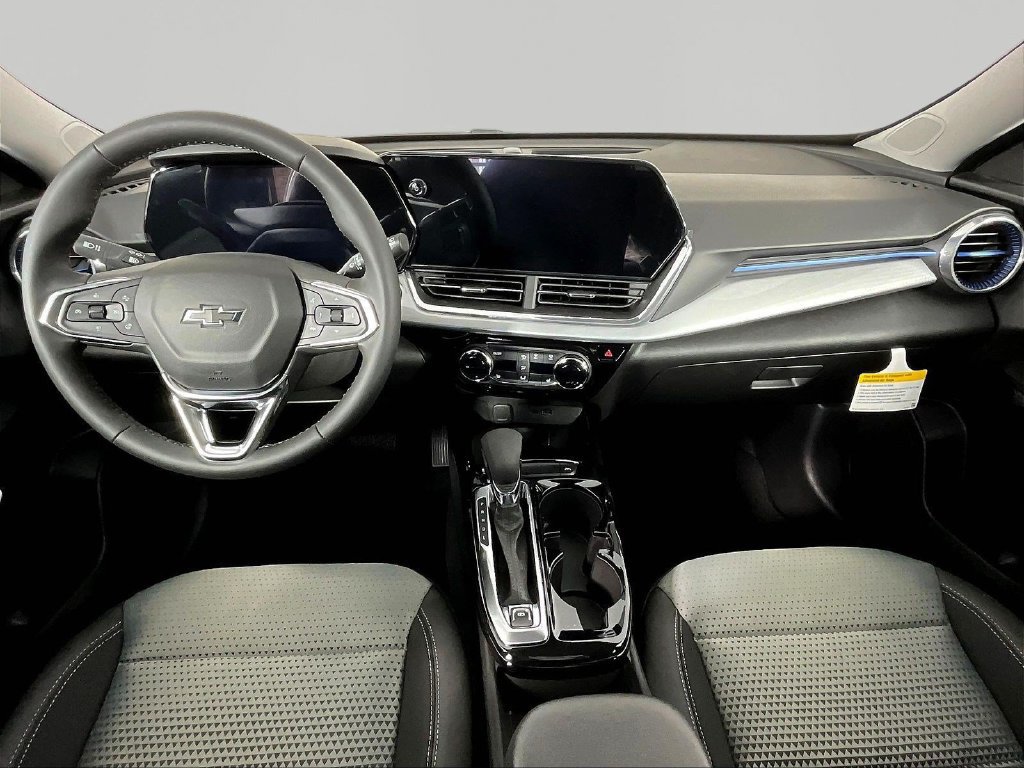 2026 Chevrolet Trax LT - Photo 9