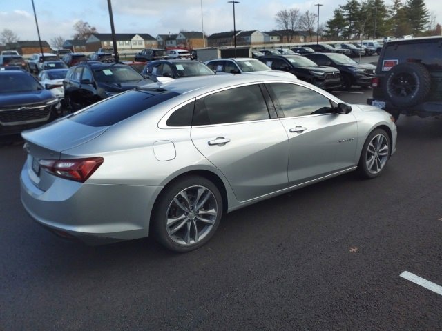 2021 Chevrolet Malibu 1LT photo 2