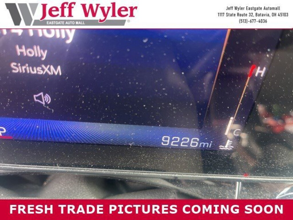 Used 2024 Chevrolet Trax SUV