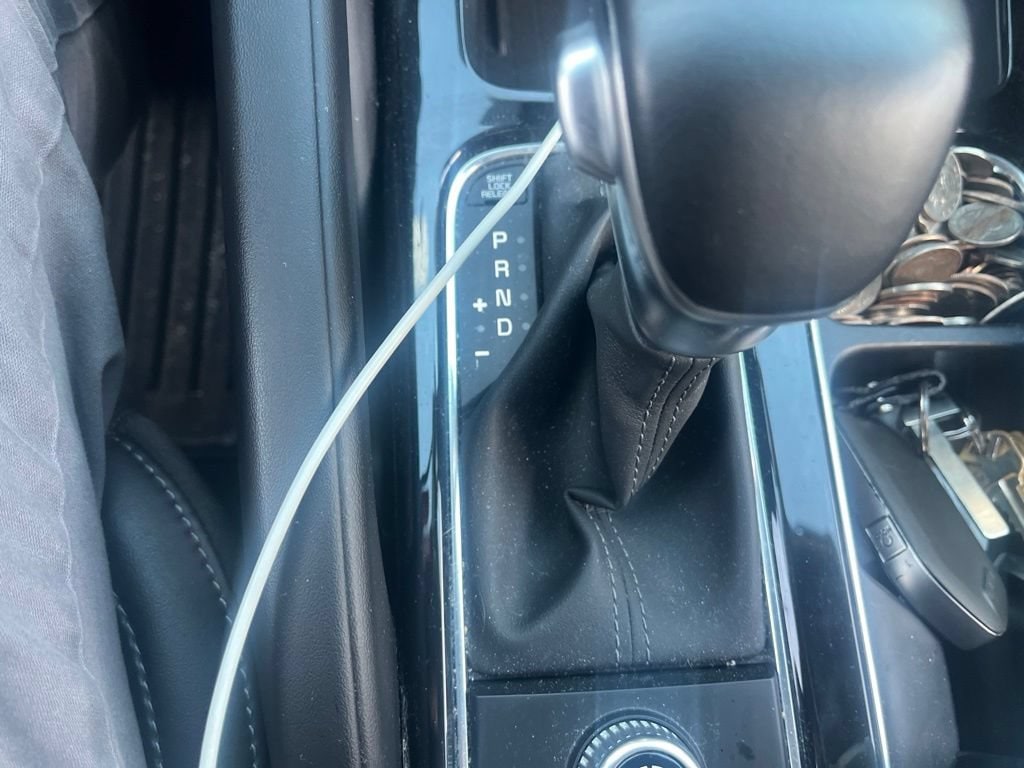 2024 Kia Telluride S - Photo 25