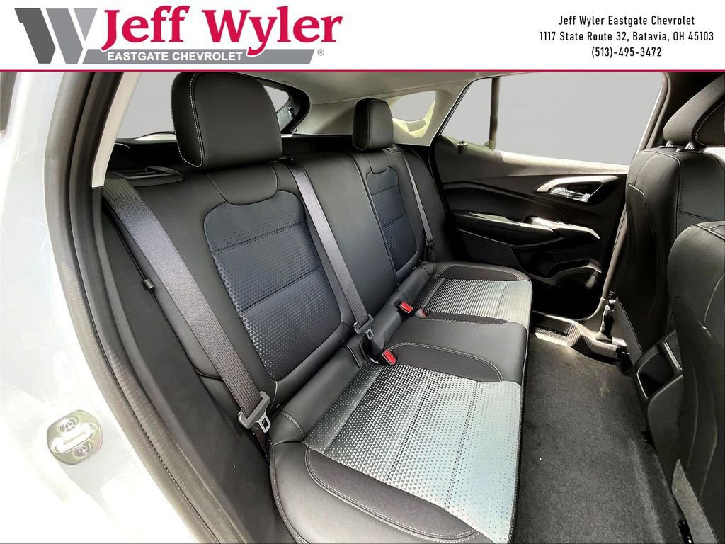 2026 Chevrolet Trax LT - Photo 18