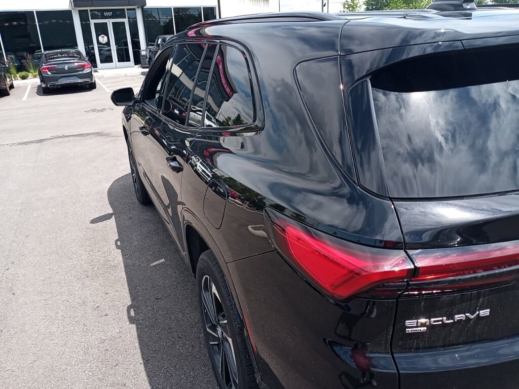 Used 2025 Buick Enclave SUV