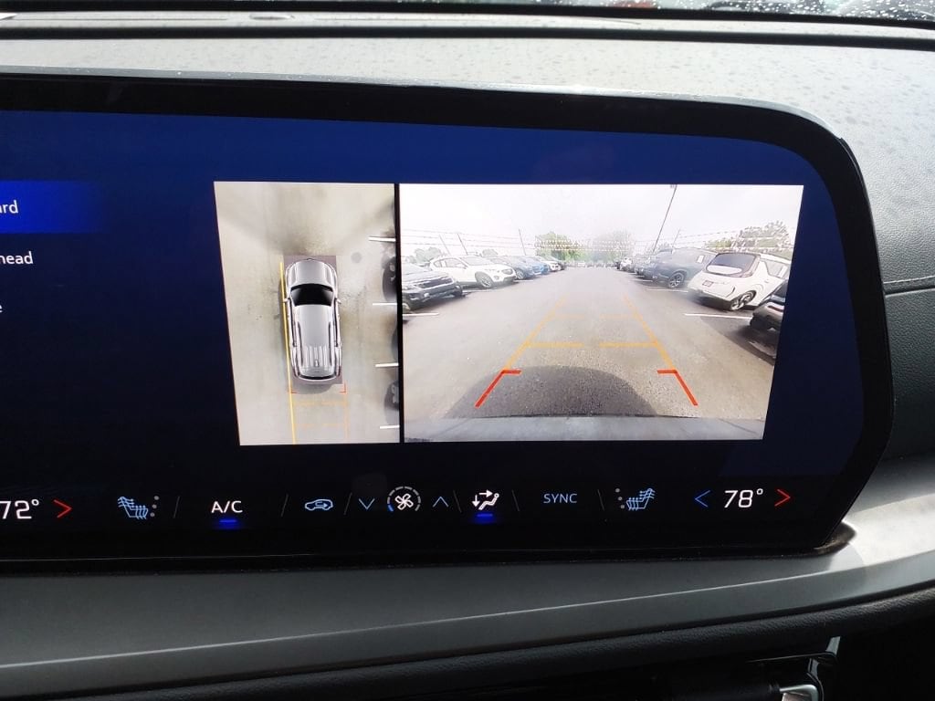 2024 Chevrolet Traverse LS - Photo 15