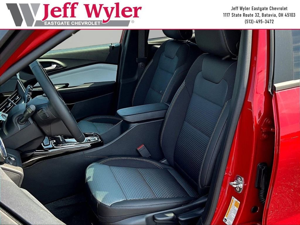 2026 Chevrolet Trax LT - Photo 15