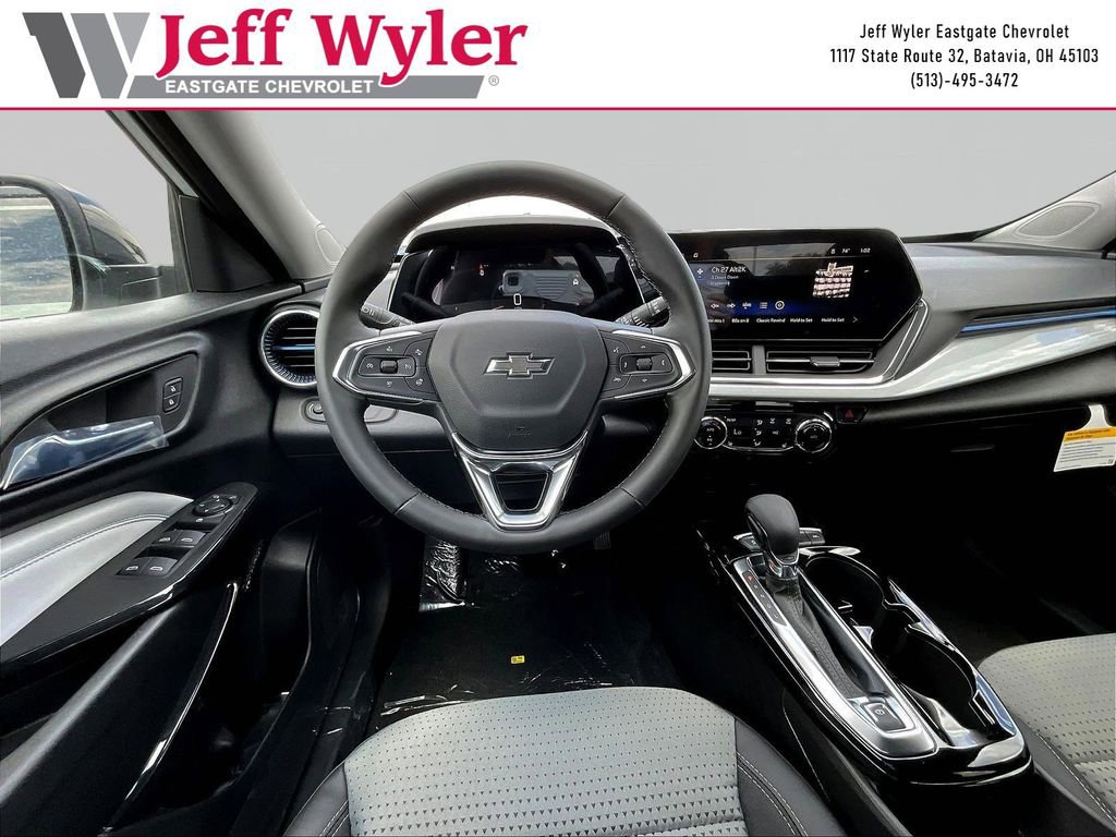 2026 Chevrolet Trax LT - Photo 8
