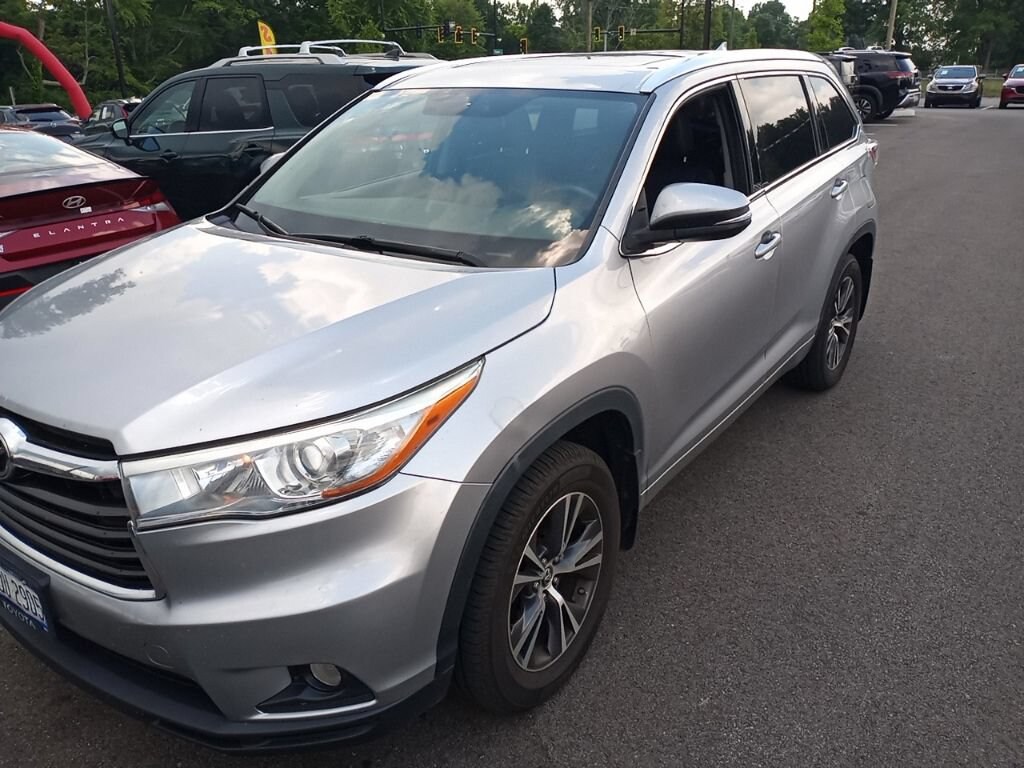 Used 2016 Toyota Highlander