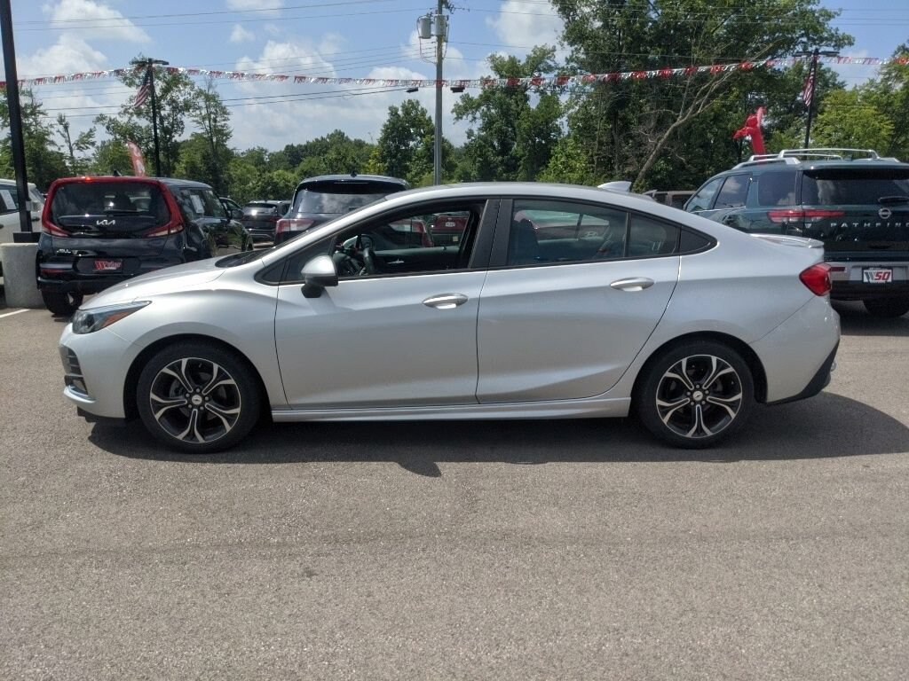 Used 2019 Chevrolet Cruze Car