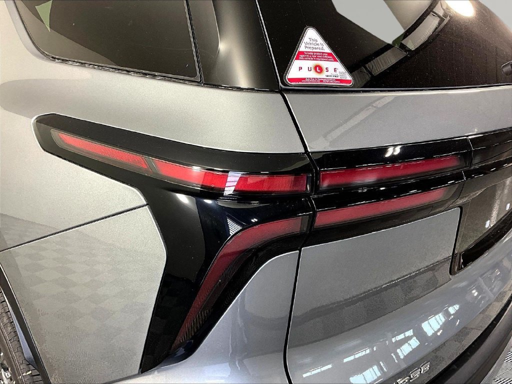 2026 Chevrolet Traverse LT - Photo 13