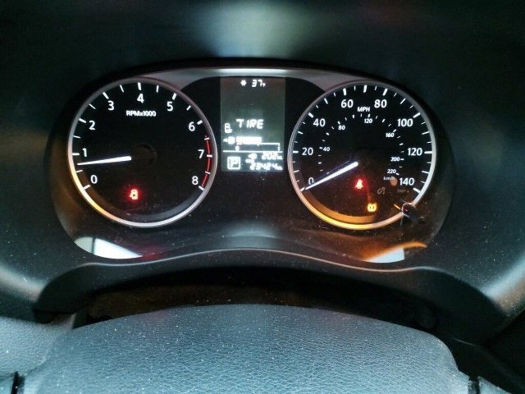 Used 2023 Nissan Kicks