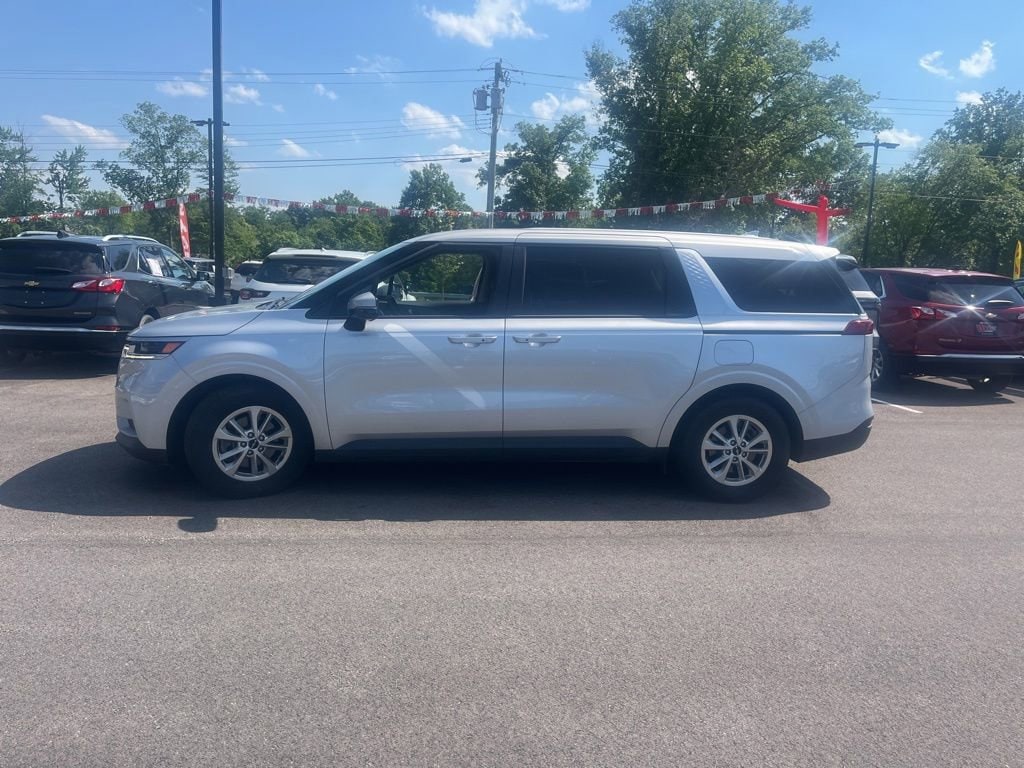 Used 2022 Kia Carnival