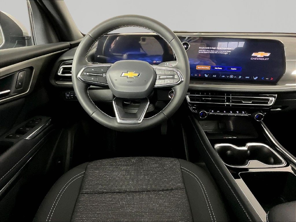 2026 Chevrolet Traverse LT - Photo 8