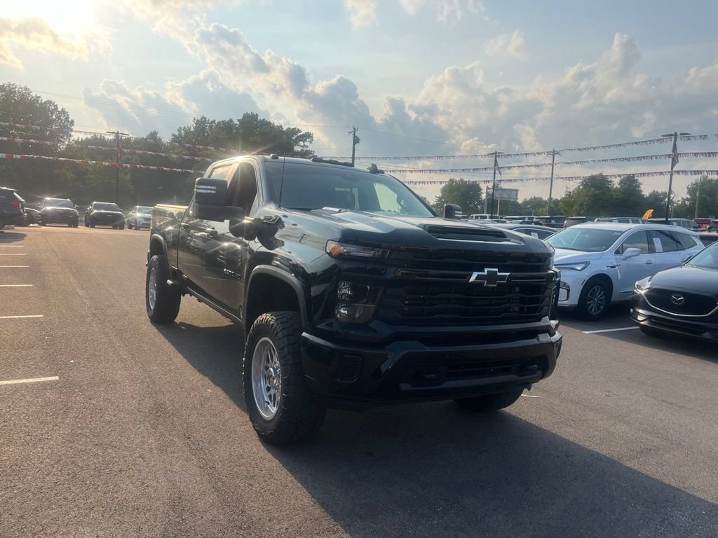 2025 Chevrolet Silverado 2500HD Custom - Photo 7
