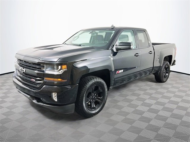 2016 Chevrolet Silverado 1500 LT photo 2