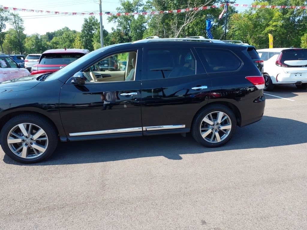 Used 2013 Nissan Pathfinder Platinum with VIN 5N1AR2MM4DC682447 for sale in Batavia, OH