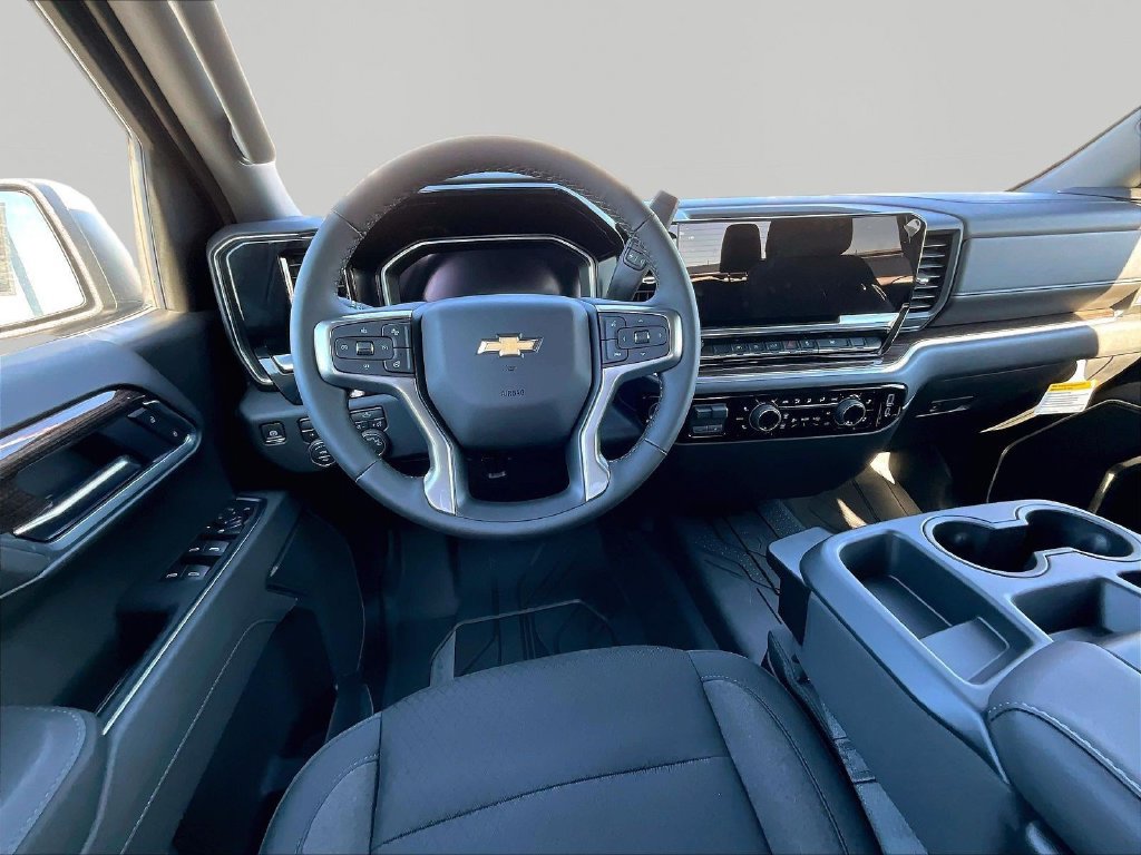 2026 Chevrolet Silverado 1500 LT - Photo 8