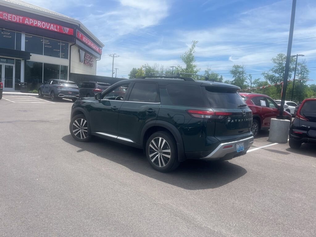 Used 2024 Nissan Pathfinder