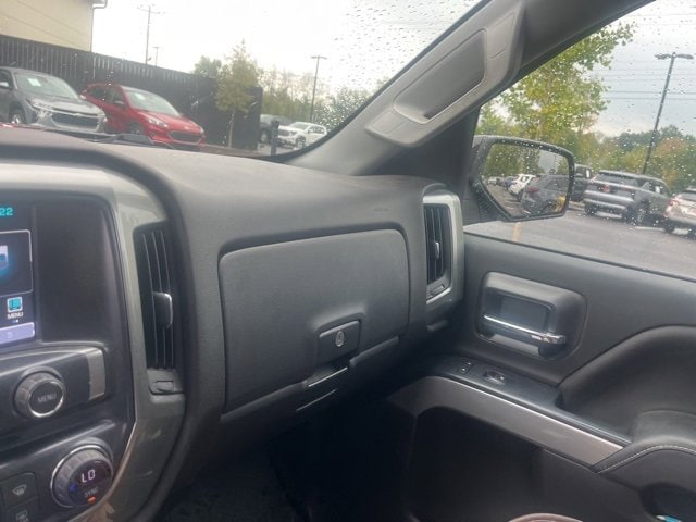 2018 Chevrolet Silverado 1500 LT photo 4