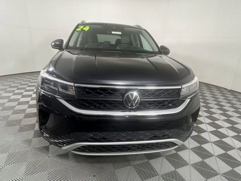 Used 2024 Volkswagen Taos