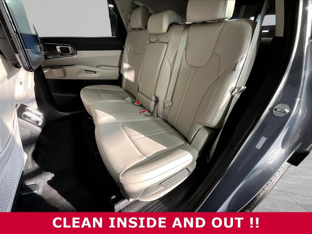 2025 Kia Sorento S - Photo 20