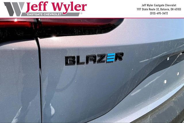 2025 Chevrolet Blazer EV LT - Photo 12