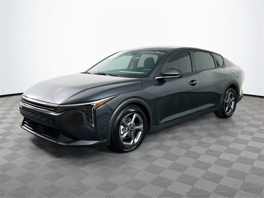 Used 2025 Kia K4