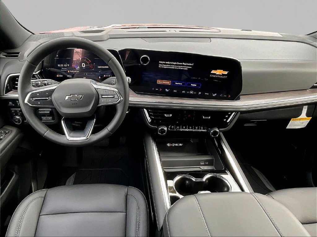 2026 Chevrolet Suburban Z71 - Photo 9