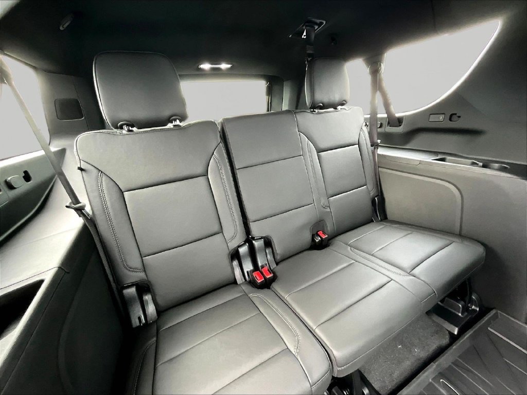 2026 Chevrolet Suburban Z71 - Photo 20