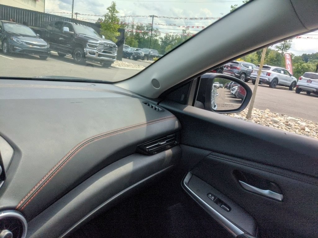 2024 Nissan Sentra SR - Photo 14